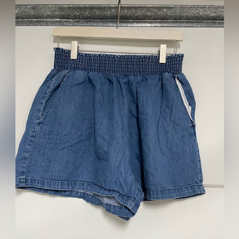 blue shorts